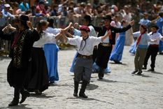 Los docentes hicieron un festival por el 9 de julio. Foto ilustrativa.