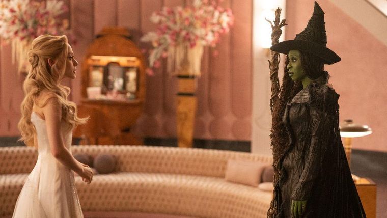 Ariana Grande y Cynthia Erivo regresan a la secuela de Wicked, que se rodó a la vez que la primera parte. Ariana Grande y Cynthia Erivo regresan a la secuela de Wicked, que se rodó a la vez que la primera parte.