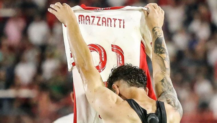 Mazzantti rompió el silencio sobre el interés del Xeneize. Foto: NA Mazzantti rompió el silencio sobre el interés del Xeneize. Foto: NA