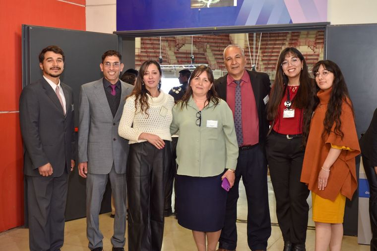 En Argentina se realizan 76 asambleas de este tipo, abiertas al público y con entrada gratuita. En Argentina se realizan 76 asambleas de este tipo, abiertas al público y con entrada gratuita.