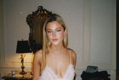 El look con inspiación dosmilera de Minerva Casero.