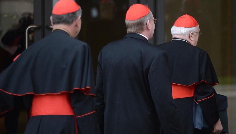 Los cardenales esperan el anuncio oficial para el inicio del Cónclave. Foto: NA