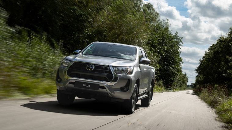 La Toyota Hilux está siendo el modelo más vendido del mes. Eso permite a la automotriz japonesa liderar el mercado general