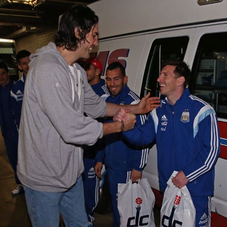 Messi expresó su admiración hacia Luis Scola. Foto: AFA