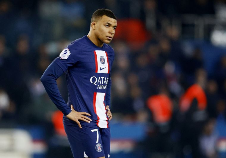 Kylian Mbappe tiene un paso y medio afuera del PSG. Foto: Noticias Argentinas