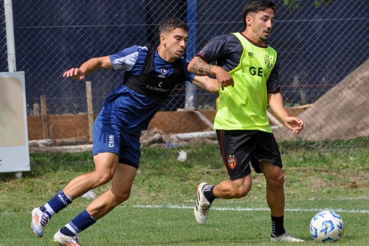 La Lepra jugó un amistoso ante FADEP en la previa al choque con River. Foto: Prensa FADEP