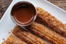 Crocantes y espolvoreados con azúcar, los churros resultan una delicia. Foto: Instagram