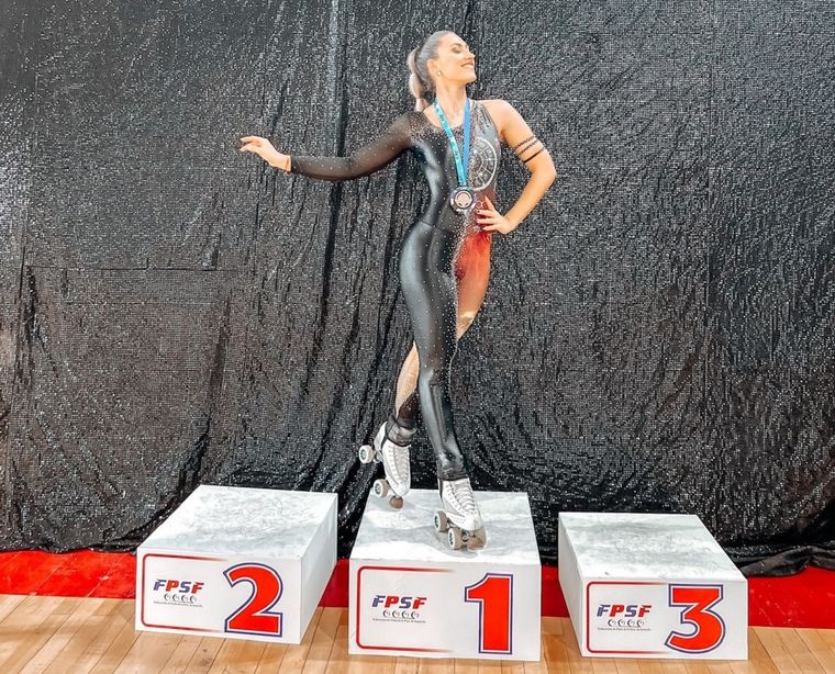 Una imagen repetida: Campanello en la cima del podio