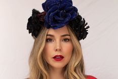 la sobrina de thalia se emociono y subio su vestido ¡que osada!