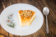 Flan de turrón Una receta clásica de España para hacer en minutos. Foto: Shutterstock