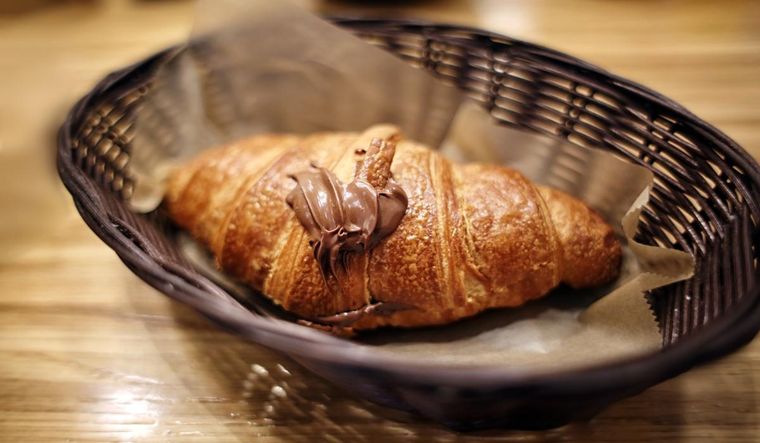 Compartí con tus seres queridos esta receta de croissant rellena de Nutella Compartí con tus seres queridos esta receta de croissant rellena de Nutella