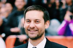 tobey maguire sera charles chaplin en una nueva pelicula