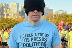 El gendarme subrayó que todavía hay ciudadanos de distintas nacionalidades atravesando las mismas condiciones de aislamiento y falta de garantías que él sufrió durante sus 448 días de cautiverio.