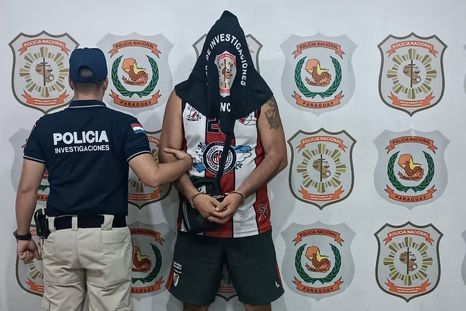 El hombre fue detenido antes del partido Foto: Gentileza
