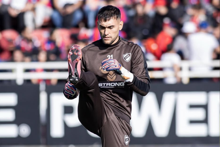 El presidente de Platense reveló que Sebastián Grazzini pidió a Juan Pablo Cozzani por su buen juego con los pies. El presidente de Platense reveló que Sebastián Grazzini pidió a Juan Pablo Cozzani por su buen juego con los pies.