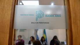 Urgidos por el bolsillo, los gremios docentes y estatales boanerenses aceptaron el 7% de aumento, pagadera en dos tramos, ofrecida por Kicillof en las paritarias estatales de la provincia&nbsp;