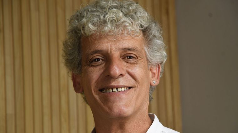 El periodista deportivo Juan Suraci a horas de un partido decisivo para Godoy Cruz analiza el fútbol de Mendoza y de Argentina sin concesiones.