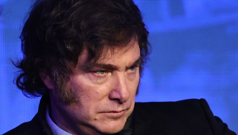 Javier Milei frmó el texto antes de partir a Estados Unidos Foto: EFE