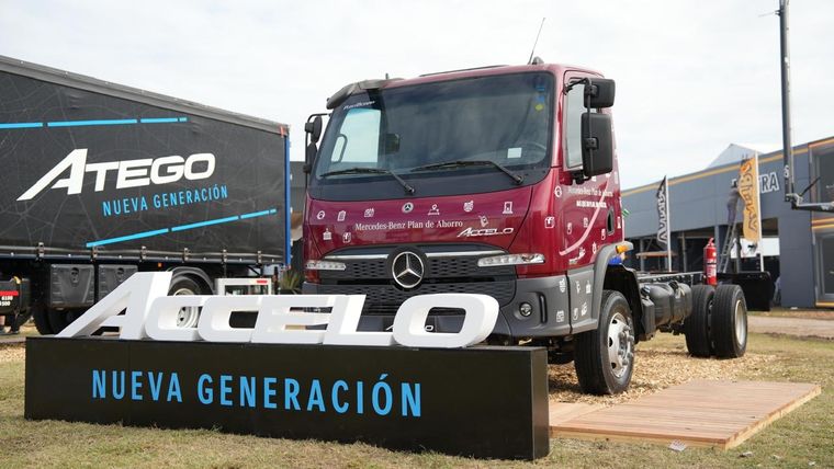 Mercedes-Benz Accelo