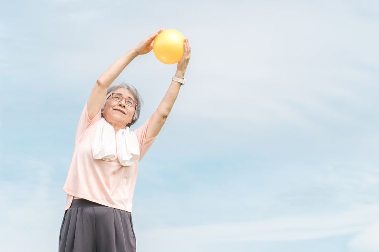 Los ejercicios para ganar músculo y evitar la sarcopenia. Fuente: Shutterstock. Los ejercicios para ganar músculo y evitar la sarcopenia. Fuente: Shutterstock.
