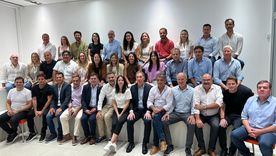 Una vez anunciado el acuerdo con el PRO, La Libertad Avanza apuesta a la estructura territorial de sus intendentes para ganarle por goleada al peronismo en las elecciones bonaerenses. Foto: X (@probuenosairesp)
