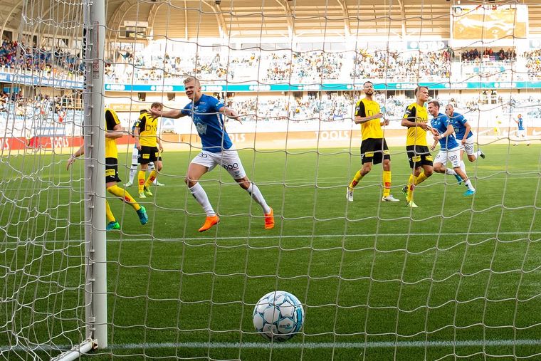 Erling Haaland en el Molde FK de Noruega. Erling Haaland en el Molde FK de Noruega.