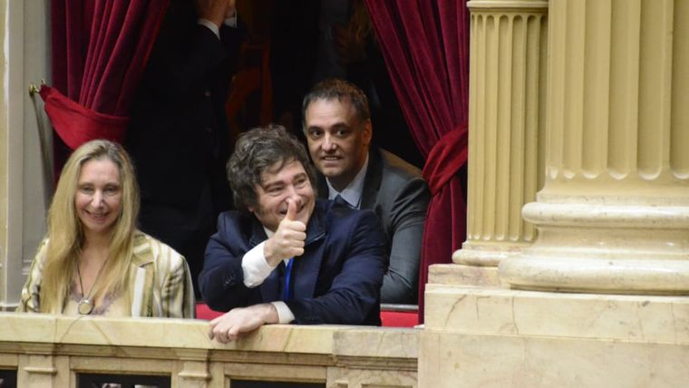 Javier Milei, Karina Milei y Manuel Adorni en el Congreso a finales del 2025 Javier Milei, Karina Milei y Manuel Adorni en el Congreso a finales del 2025