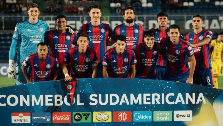 El once titular que eligió Gustavo Álvarez para el debut de San Lorenzo en el estadio Defensores de Chaco de Asunción.