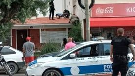 El bebé cayó por un balcón del cuarto piso