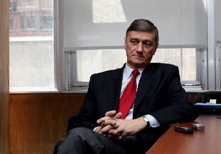 Binner le dio su apoyo a Alfonsín.