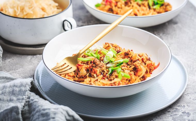 Arroz con repollo Una receta simple y deliciosa en minutos. Foto: Shutterstock