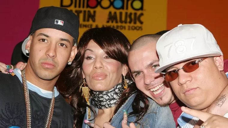 Daddy Yankee, Ivy Queen, Pitbull y Héctor El Father en 2005, cuando el reguetón comenzaba a ser un género internacional. Foto: GETTY IMAGES