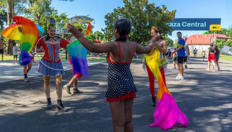 El parque para refrescarse y divertirse. El parque para refrescarse y divertirse. 