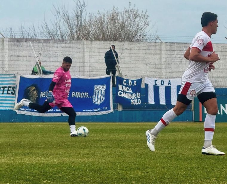 Los mendocinos consiguieron un triunfo y dos derrotas en el Federal A. Los mendocinos consiguieron un triunfo y dos derrotas en el Federal A.