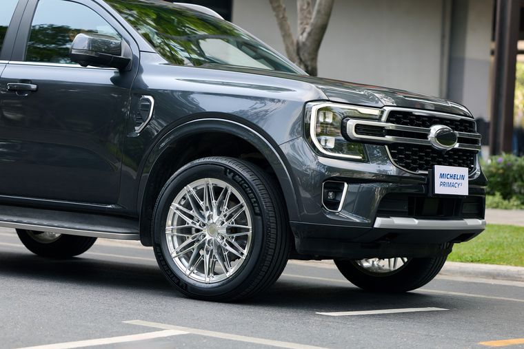 La nueva cubierta MICHELIN Primacy 5 fue diseñada para entregar mayor durabilidad y adherencia, alta eficiencia energética y bajos niveles de ruido, también sobre suelos mojados.
