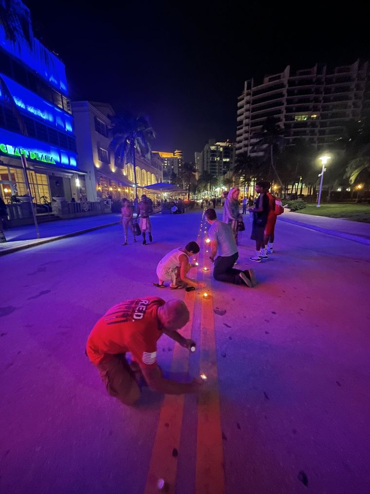 Foto: TW @MiamiBeachNews