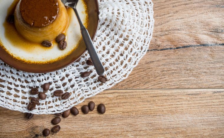 Flan de café con leche condensada Una receta simple y deliciosa para hacer en pocos pasos. Foto: Shutterstock