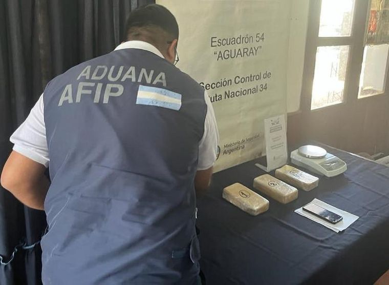 El cargamento fue interceptado en la frontera con Bolivia. Foto: Aduana