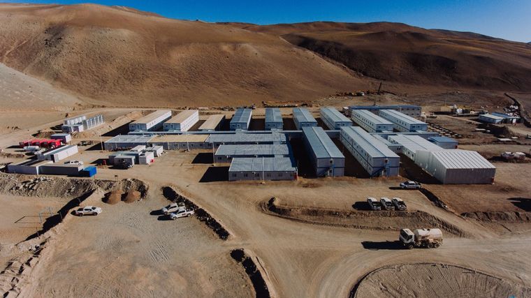 Cuando la conexión eléctrica, el campamento y el centro de operaciones el Albardón estén en su punto máximo, desde Josemaría anticipan un pico de contratación de entre 8 mil y 10 mil personas