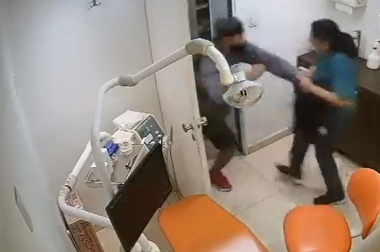 El ladrón le dio una salvaje paliza a la empleda del consultorio odontológico