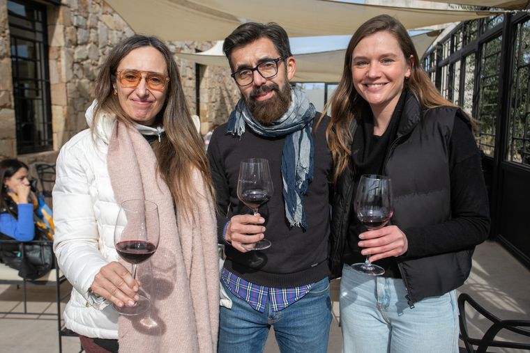 Hebe Bayona, Walter Pavón y Flor Lucero. Hebe Bayona, Walter Pavón y Flor Lucero.