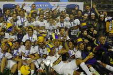 fue campeon con boca y esta por dirigir al equipo mas ganador del siglo