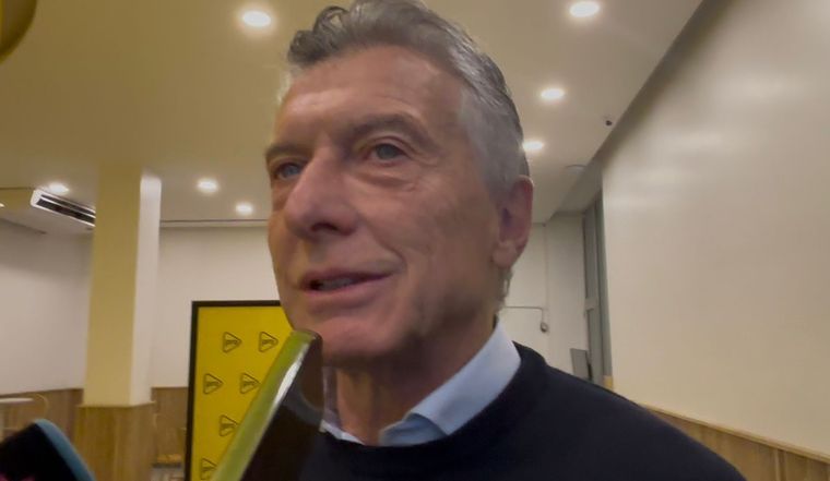 Mauricio Macri en el ingreso a la sede del PRO