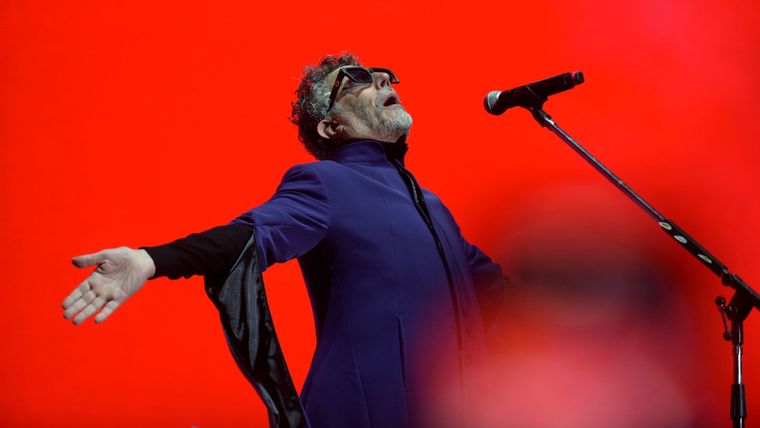 Ante un estadio agotado, Fito Paez abrió su serie de dos shows en Vélez. Foto: Gustavo Gavotti / Teleshow