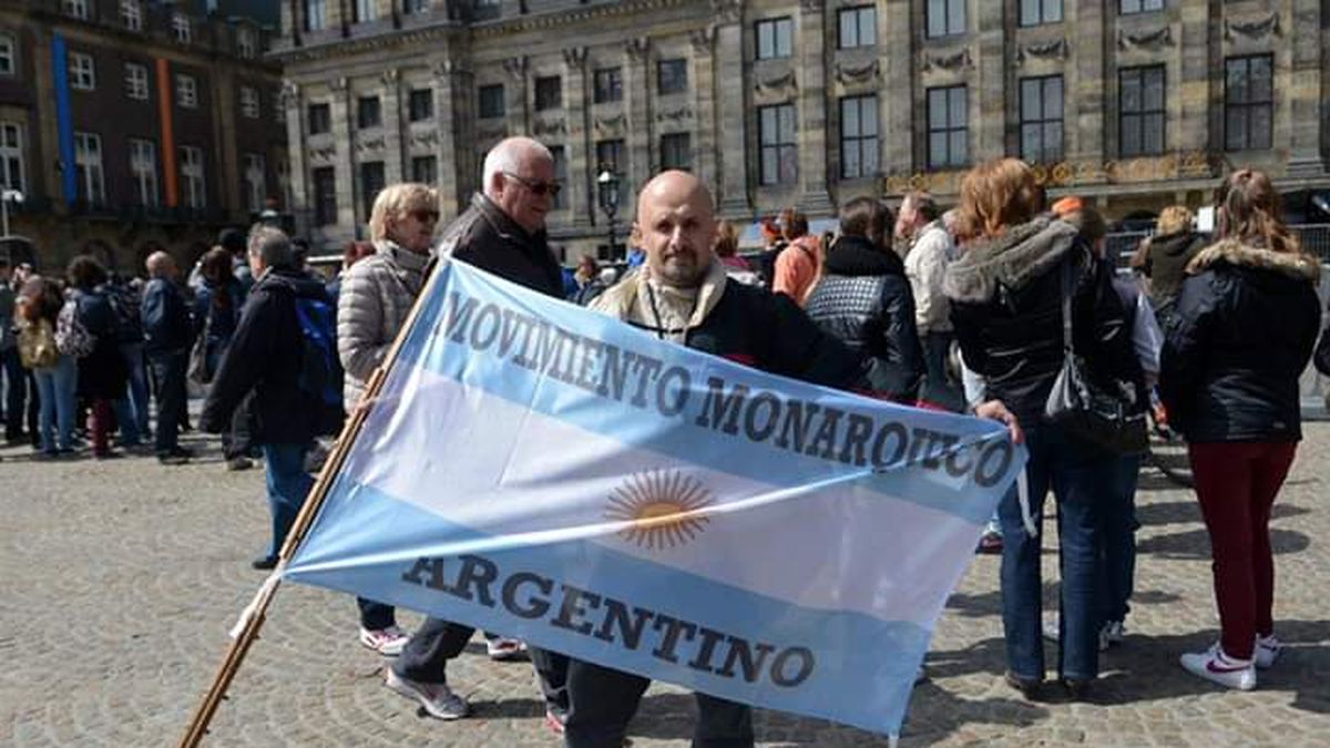 Movimiento Monárquico Argentino: el grupo que busca que gobierne un Rey en la Argentina
