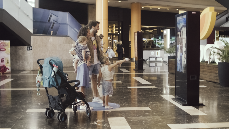 La Conexión YPF cuenta con dos tótems instalados en el Shopping DOT. La Conexión YPF cuenta con dos tótems instalados en el Shopping DOT.