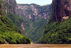 escandalo por dos videos porno filmados en escenarios naturales