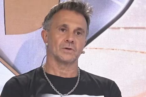 El periodista sufrió un malestar en vivo y debió retirarse de urgencia.