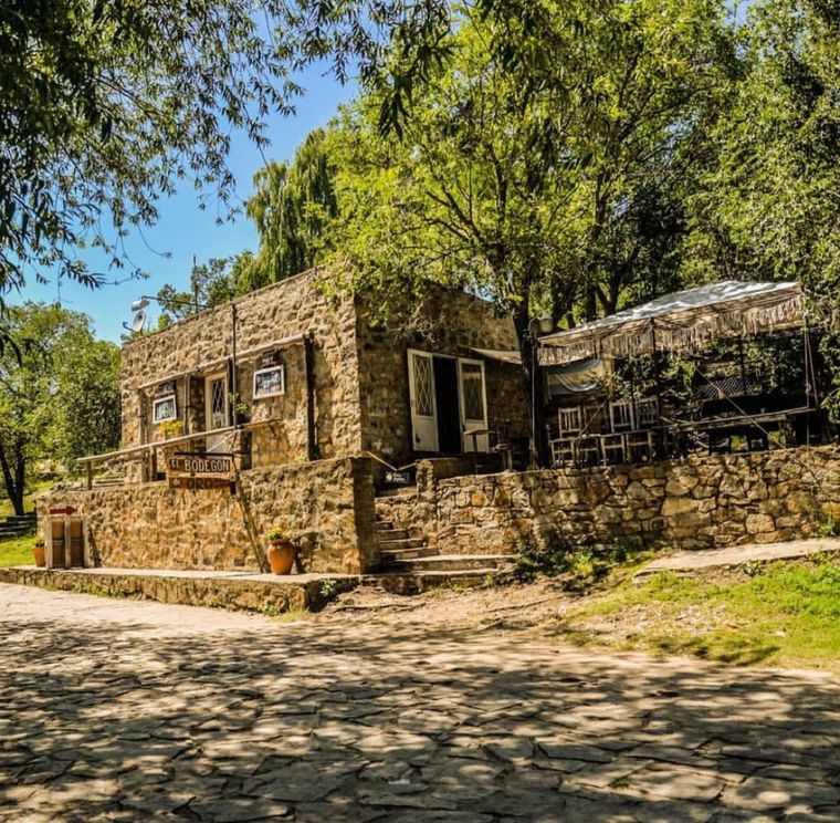 El bodegón se ubica en un pintoresco pueblito de San Luis Foto: IG Bodegón de Oro