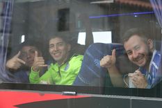 En colectivo y en autos, los hinchas del Tomba llegaron a San Luis. Foto: Prensa Gobierno de Mendoza